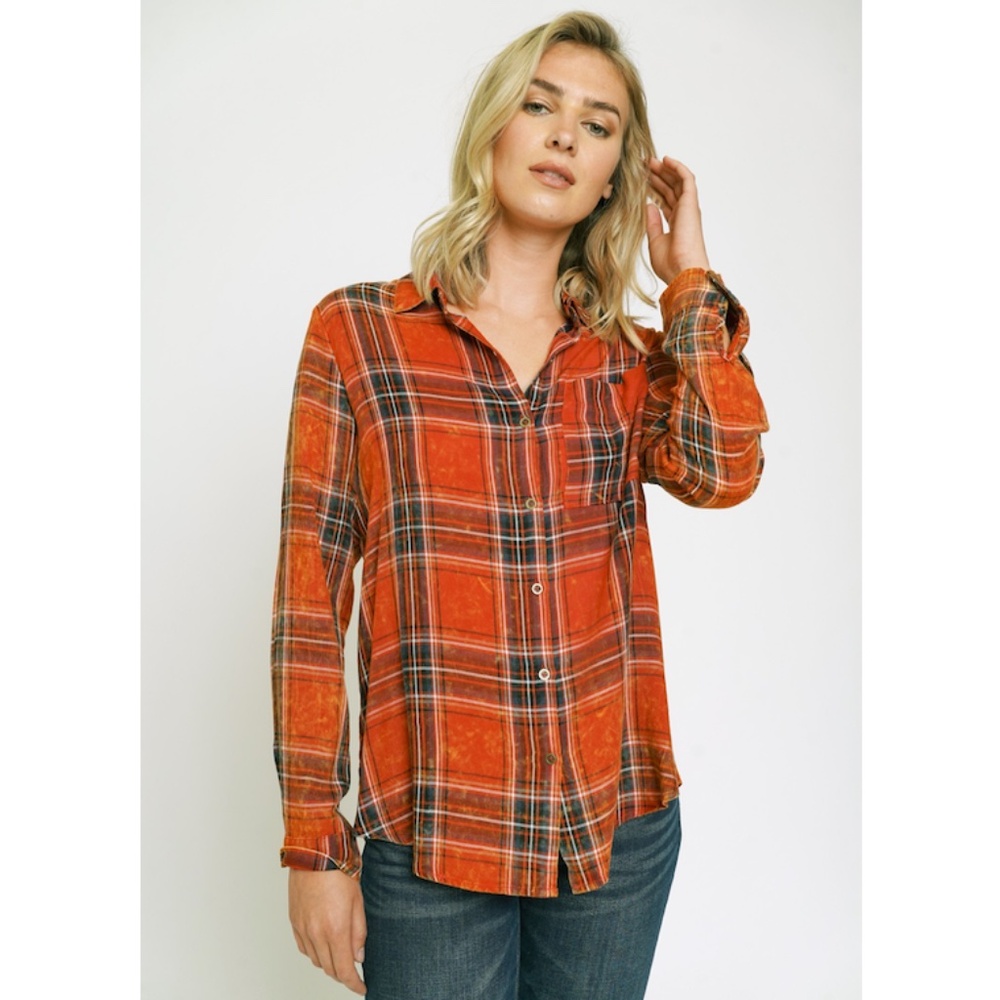 NWT- Chili Plaid Button Down Shirt